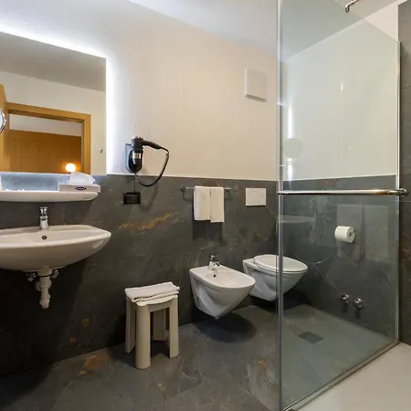 Dolomiten Irma Hotell Canazei