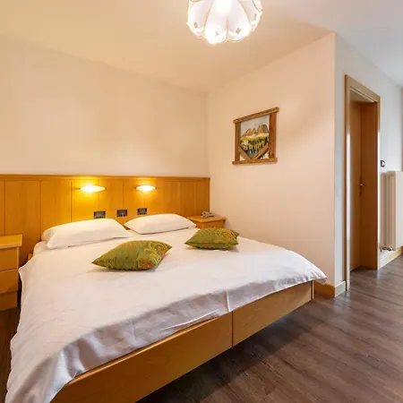 Dolomiten Irma Canazei