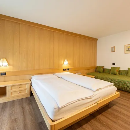 Dolomiten Irma Hotell 3*