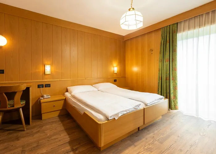 Hotell Dolomiten Irma 3*