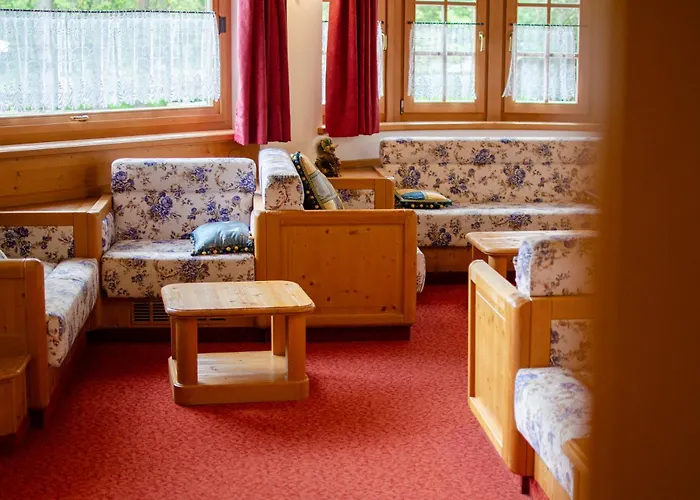 Dolomiten Irma فندق كنازاي